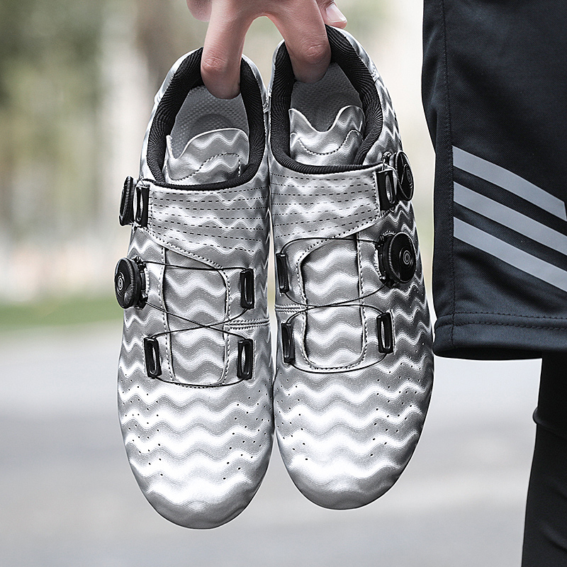ロードレース、都市通勤、短距離サイクリング、レジャークルージ - Cycling Commute Shoes のレビューと価格