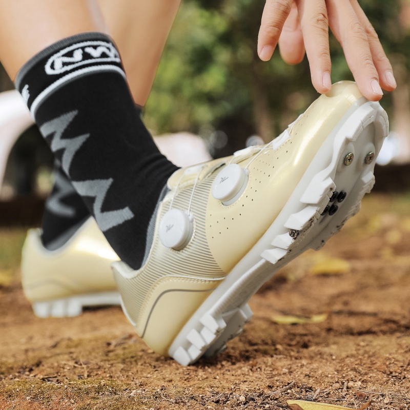 メンズロードマウンテンバイクライディングシューズ快適な四季通 - Cycling Commute Shoes のレビューと価格